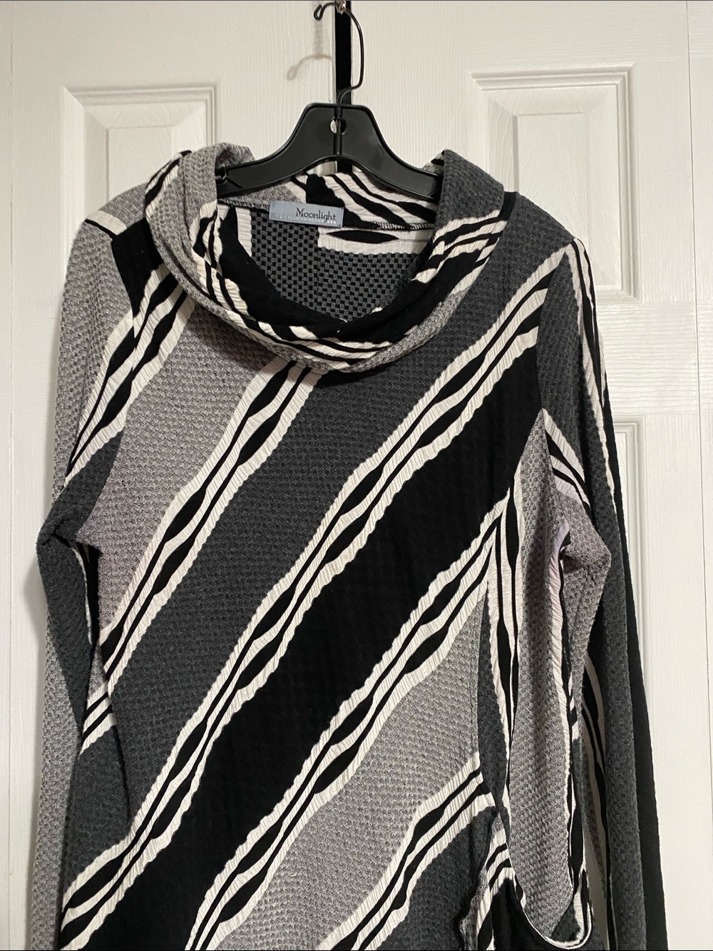 Moonlight by Y & S Black & off White Wearable Art Blouse Shirt Top size LARGE - Picture 2 of 14